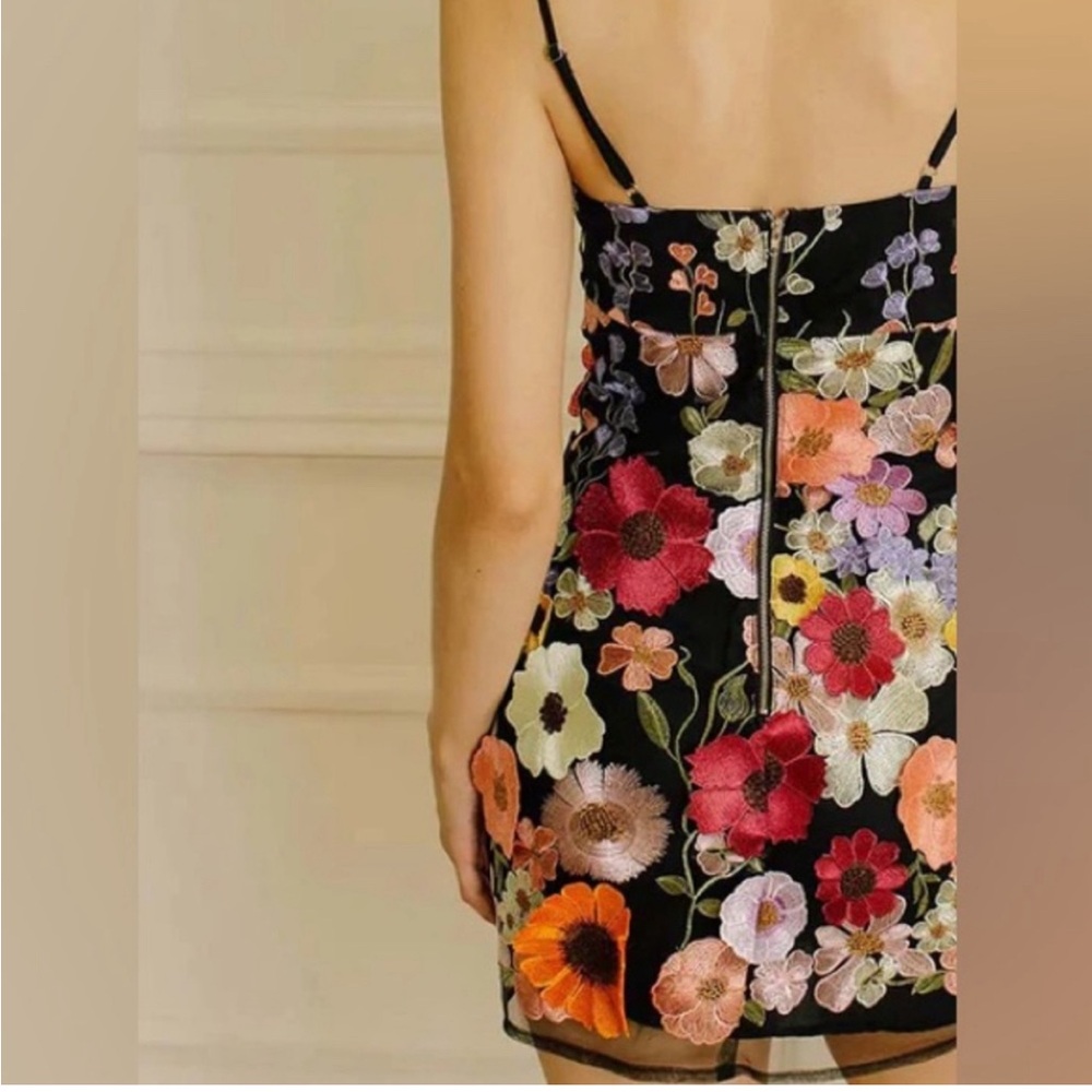 Storia 3D Floral Dress | Size: Large - Picture 3 of 7